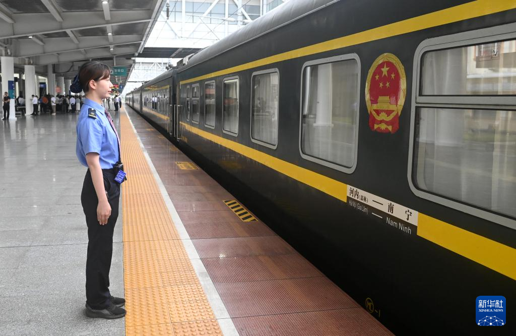 中越國際聯運旅客列車時隔五年恢復開行