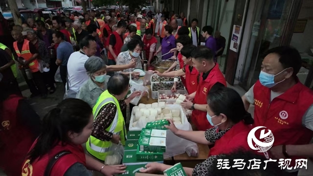  粽香端午 情暖環衛