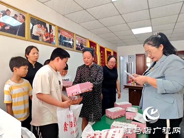 愛心潤童心 真情暖六一 ——中國好人越玉環攜手愛心人士慰問射橋鎮第一小學貧困兒童
