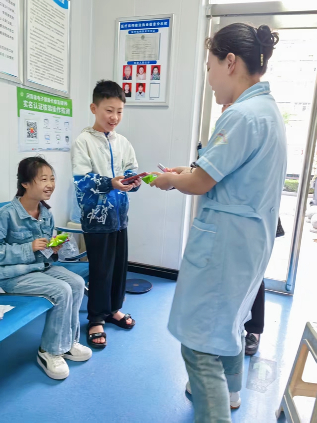 禮物傳情，醫者童心：這個兒童節很溫暖