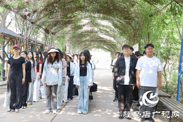 青春同行，超越自我——駐馬店職業(yè)技術學院教師教育學院開展2025年春季學期學生 素質拓展活動 ???????