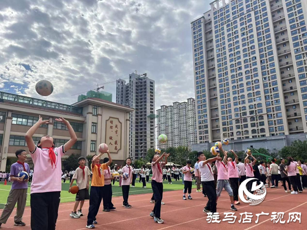 “揮汗展英姿 考核促成長”駐馬店市第三十三小學開展體育課驗收活動 ???????