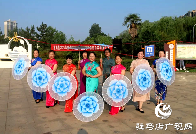 泌陽縣“百姓宣傳直通車”開進(jìn)南河廣場 共話形勢政策“新聲”
