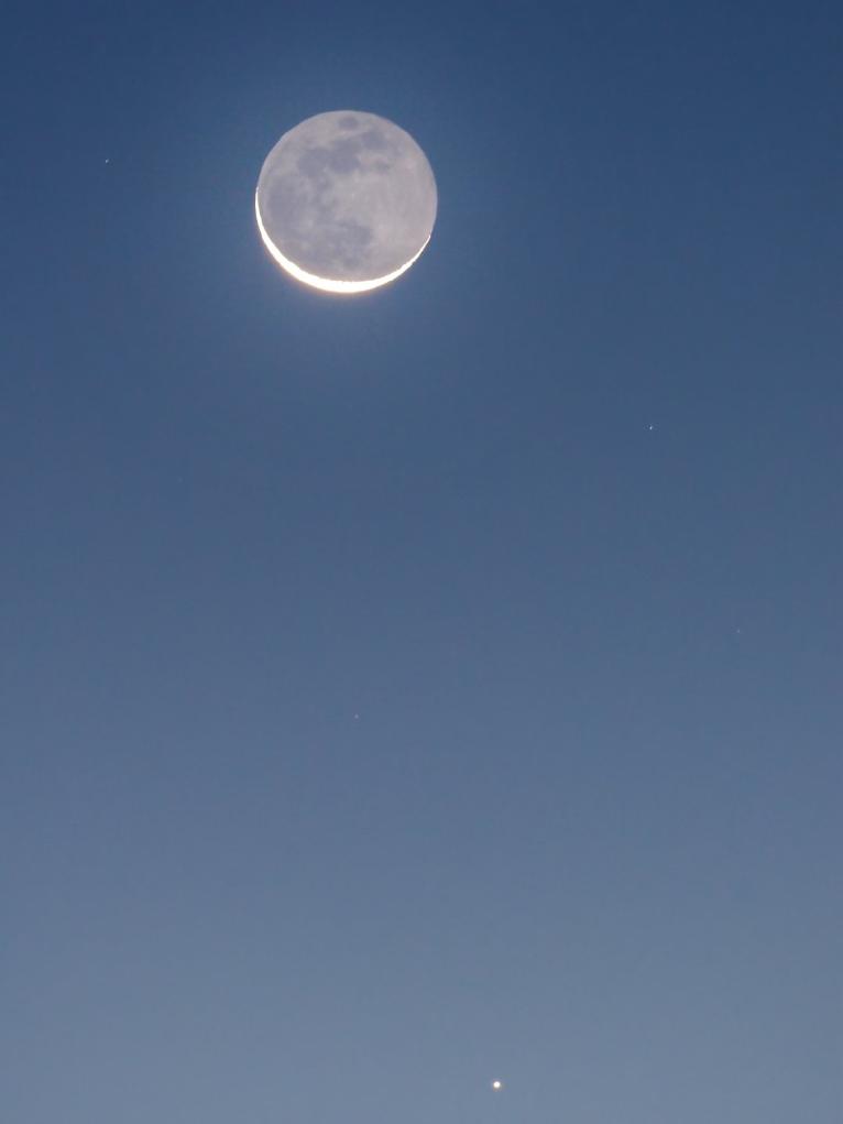 限時觀測！6月27日日落后水星伴月