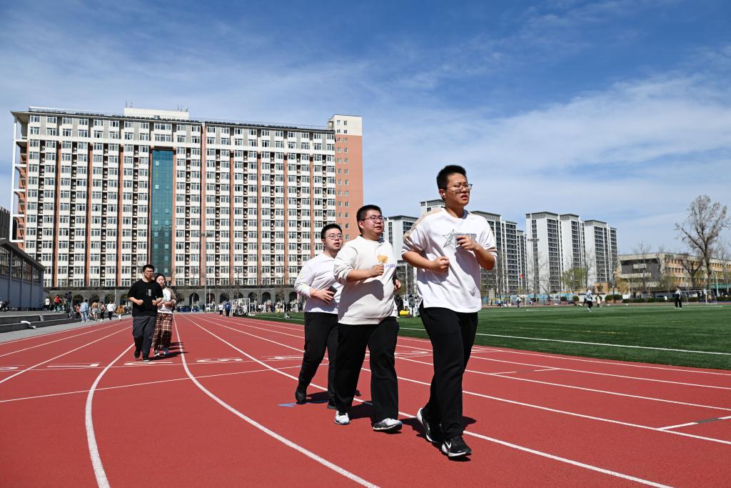 追光丨準(zhǔn)考證別扔！小心損失“一個(gè)億”