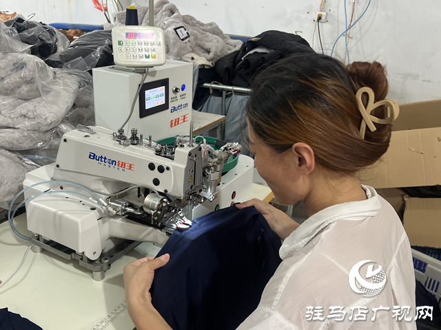 上蔡縣和店鎮蘆村：服裝加工廠搭就業橋 村民家門口圓致富夢