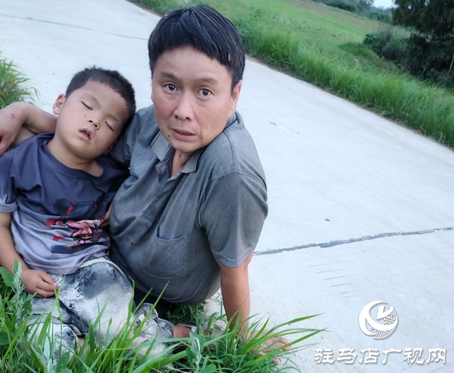 泌陽“中國好人”呂紹軍：荒郊救助異鄉精神病母子 