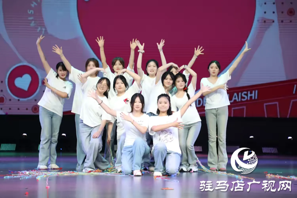  仲夏序章如“樂”而至2025黃淮學院音樂學院暑期“三下鄉(xiāng)”匯演璀璨啟幕