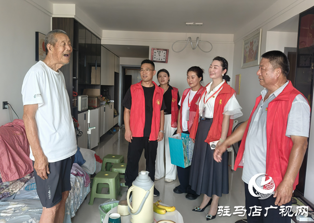 “紅色物業”進社區 情暖居民新生活