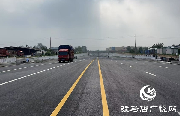  西平縣柏苑大道下穿京廣鐵路工程正式建成通車