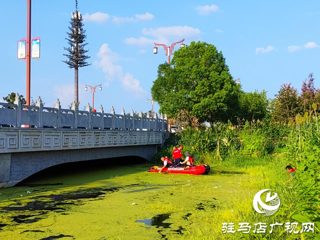 天中義工開展清理河道環(huán)境活動 守護(hù)碧水清流