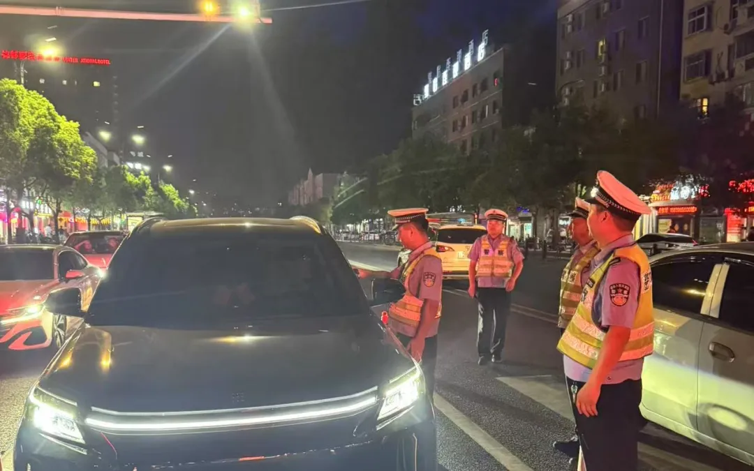 遂平交警：嚴查酒駕醉駕  守護道路安全