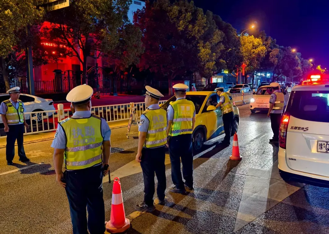 遂平交警：嚴查酒駕醉駕  守護道路安全