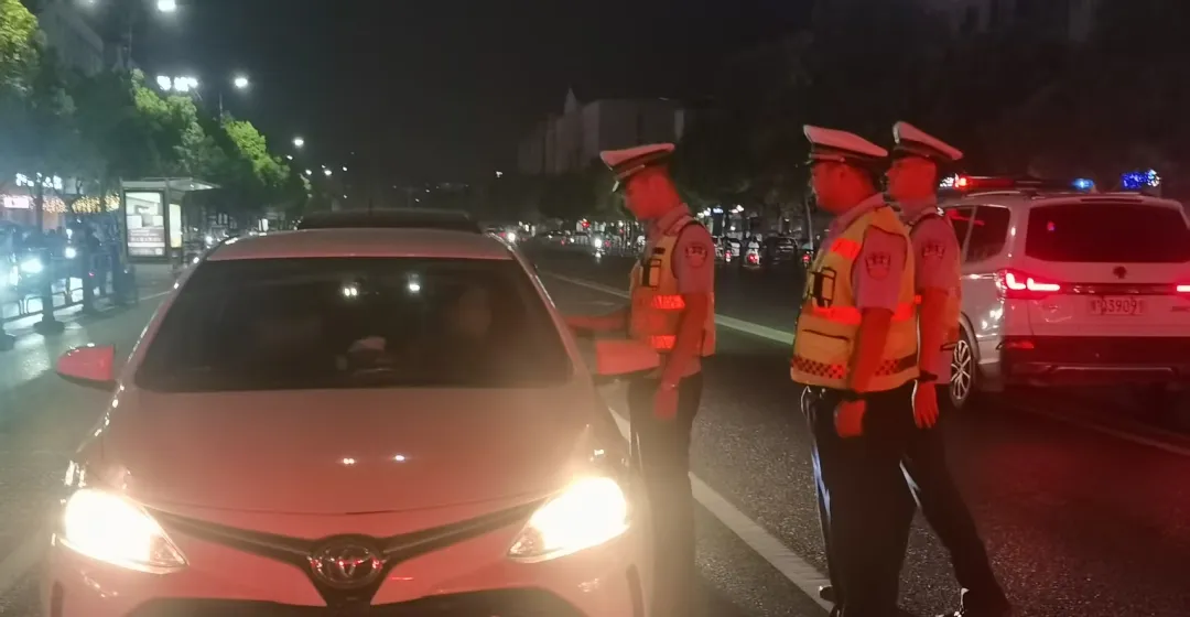 遂平交警：嚴查酒駕醉駕  守護道路安全