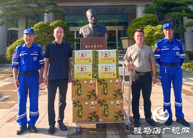 千里馳援再赴榕江 愛心特產隨行傳情