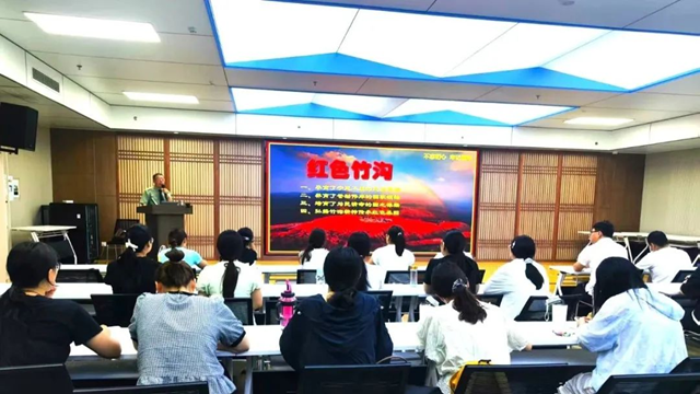  傳承紅色基因，筑牢醫者初心——駐馬店市中醫院開展2025級中醫規培學員入院思政教育