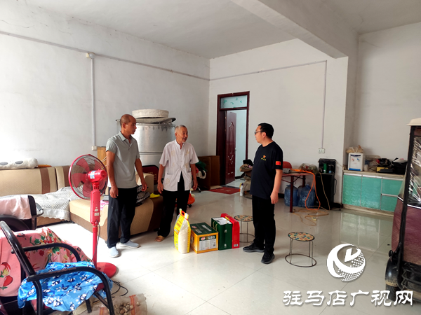 平輿縣射橋鎮： “八一”慰問退役軍人 情暖老兵心