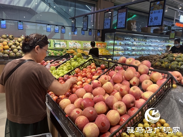高溫下的“菜籃子”：商超供應足 檢測嚴 市民餐桌有保障