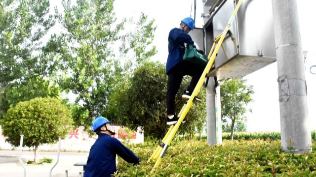國網平輿縣供電公司：多措并舉護農耕 抗旱保電潤心田
