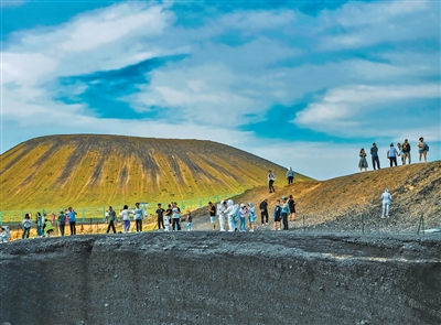 暑期旅游，解鎖更多玩法（大數據觀察·暑期消費）