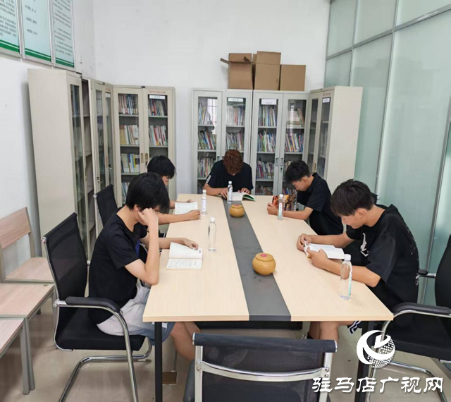 驛城區古城街道：暑期書香潤心田 青春閱讀正當時