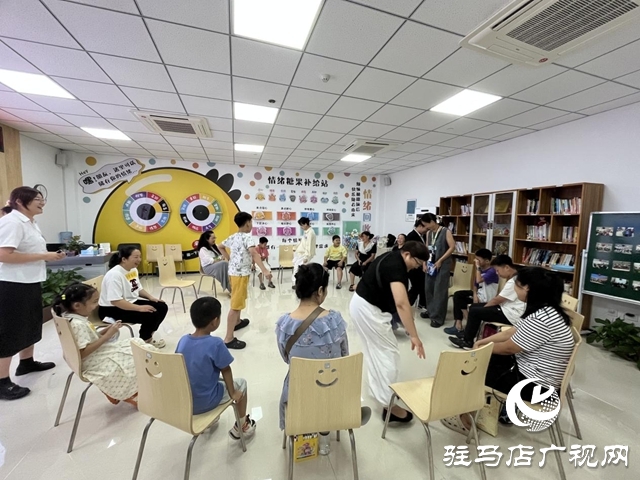 駐馬店“小手牽大手”親子營：用游戲讓孩子與家長心貼心