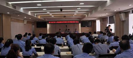 6月25日，全市檢察長集中接待群眾舉報
